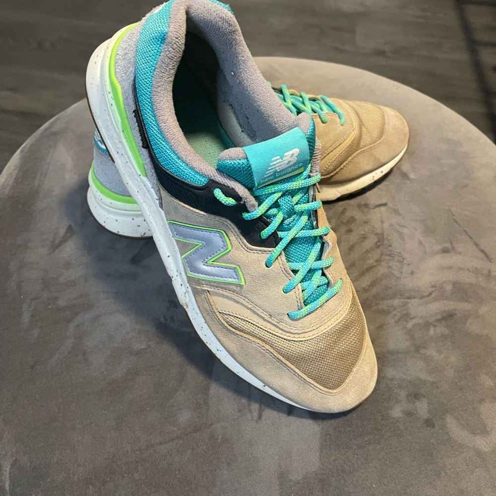 New Balance Women's Beige and Teal Sneakers